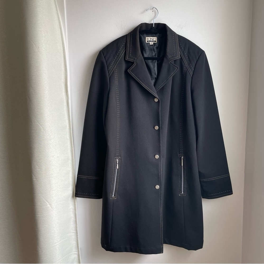 Black Coat Long w/White Stitching&Zip pockets Size L